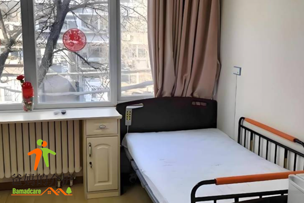 小关东街社区养老服务驿站