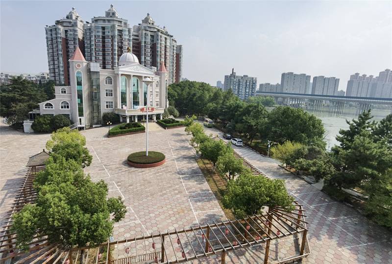 武汉市海滨养老院