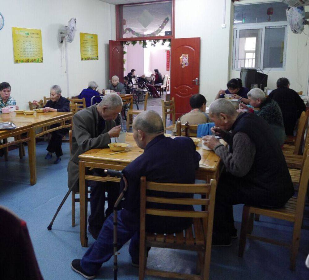 武汉市江岸区长航社区养老院